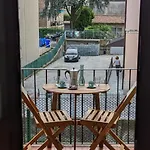 Modern And Cozy Live Like A Local Apartamento