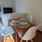 Modern And Cozy Live Like A Local Apartamento *