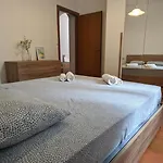 Apartamento Modern And Cozy Live Like A Local