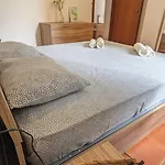 Modern And Cozy Live Like A Local Apartamento
