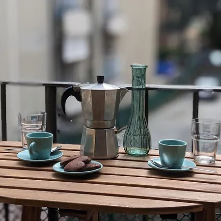 Appartamento Modern And Cozy Live Like A Local