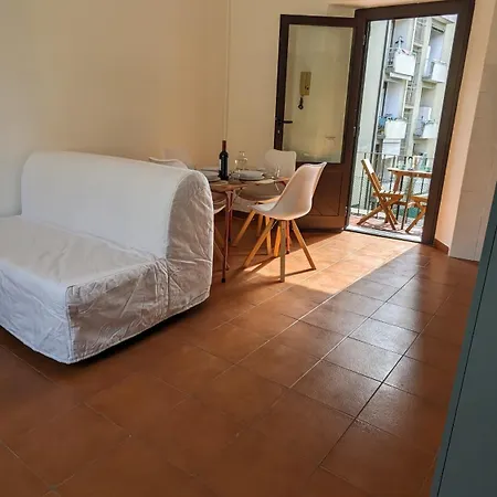 Appartamento Modern And Cozy Live Like A Local