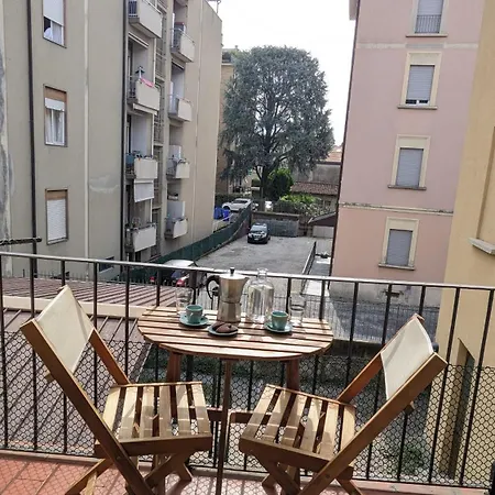 Modern And Cozy Live Like A Local Apartman Como
