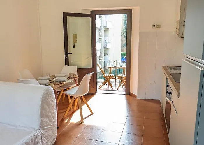 Modern And Cozy Live Like A Local Apartamento