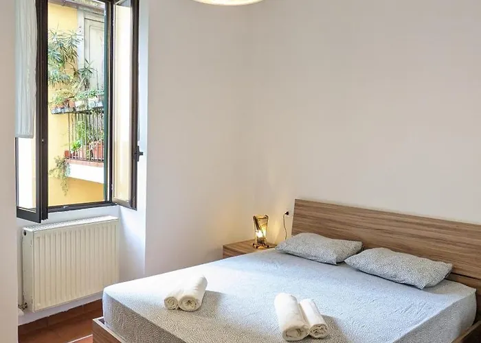 Apartman Modern And Cozy Live Like A Local