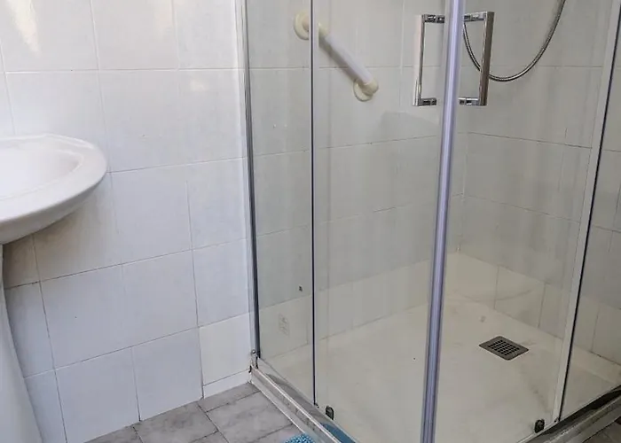 Modern And Cozy Live Like A Local Apartman