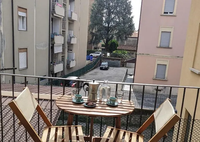 Modern And Cozy Live Like A Local Apartman Como