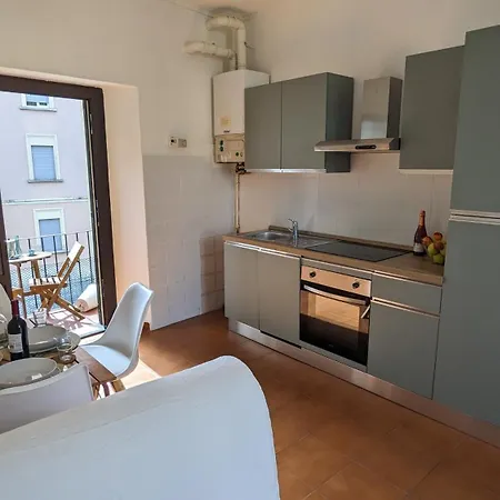Modern&cozy Live Like A Local