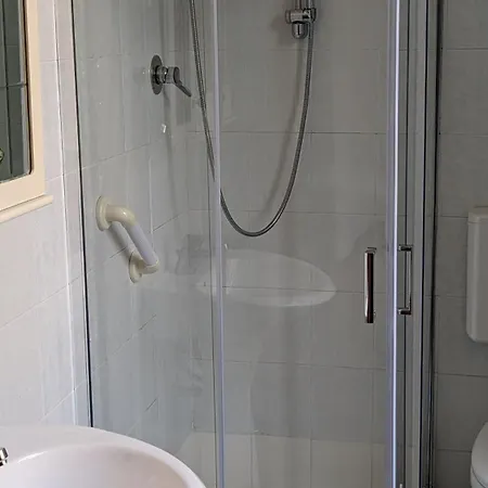 Modern&cozy Live Like A Local Apartament