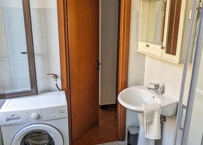 Modern And Cozy Live Like A Local Apartment *
