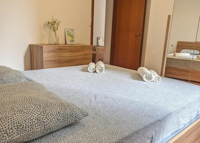 Apartment Modern And Cozy Live Like A Local *